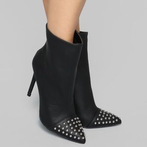 Fashion Nova Black Studded Booties NWT